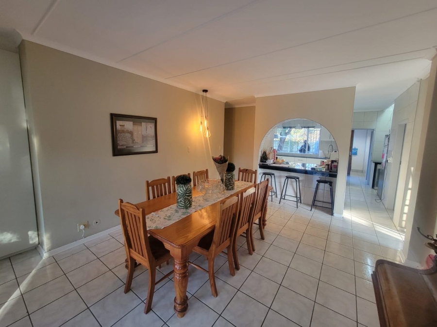 5 Bedroom Property for Sale in Suidrand Free State